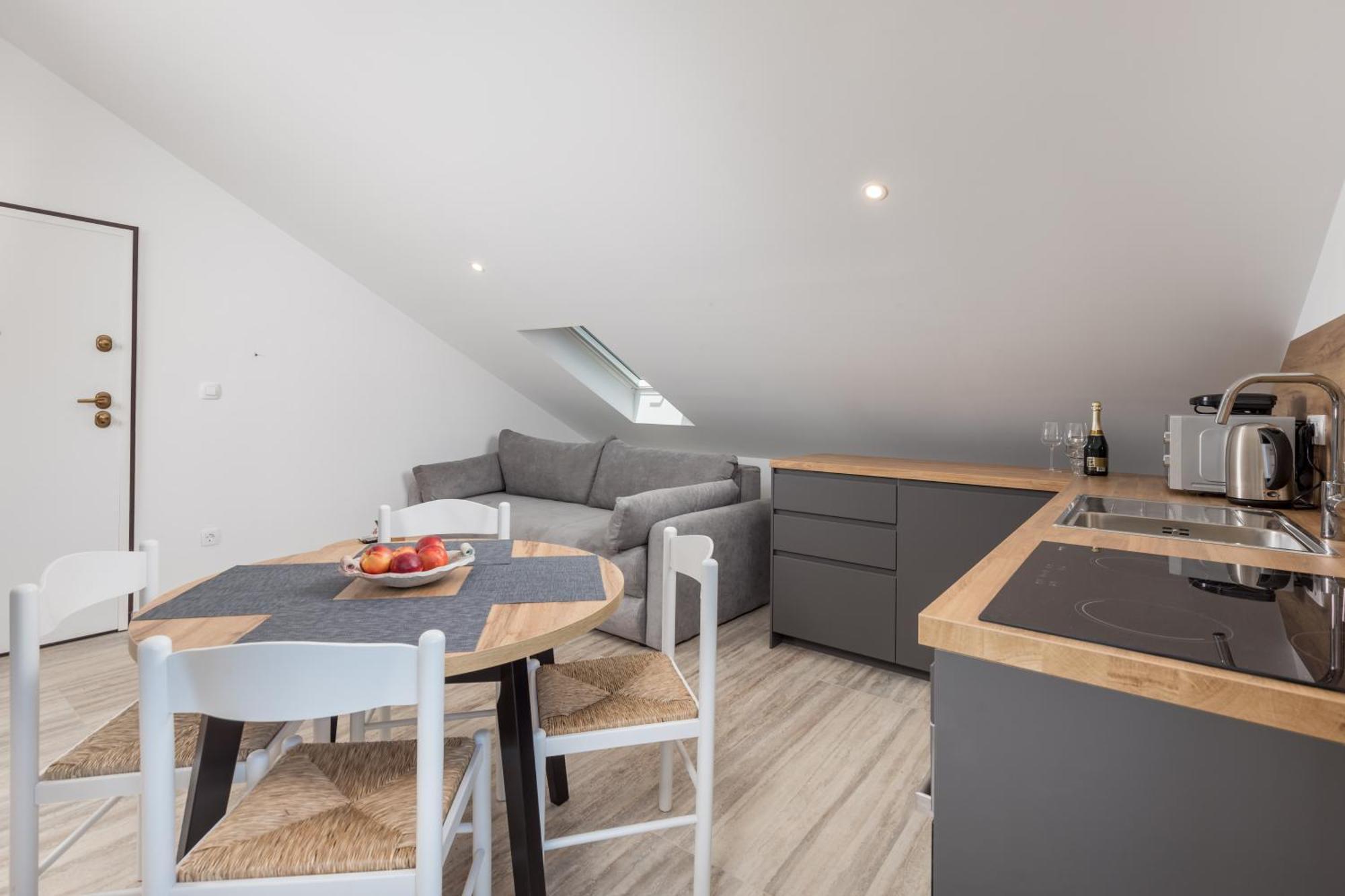Apartmani Jurina كاستاف المظهر الخارجي الصورة